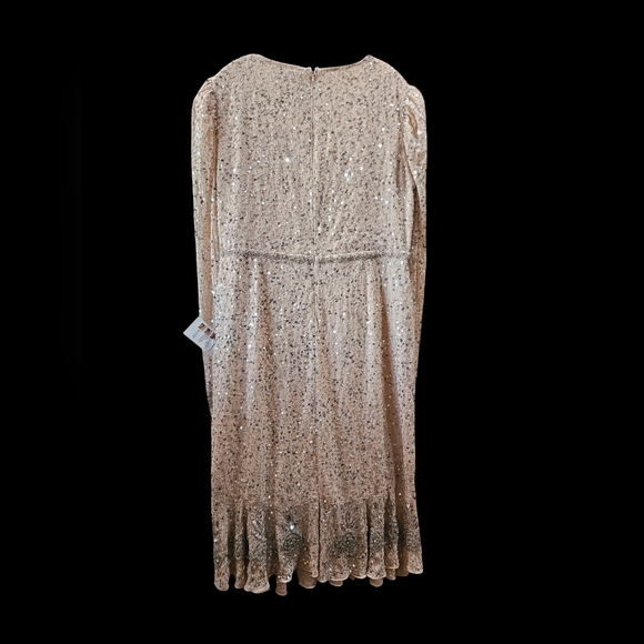 Mac Duggal #10740 Sequin Embellished Flounce Hem Surplice Size 14 MSRP $498 - Picture 8 of 12